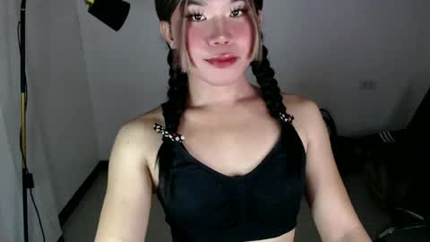 dazzzlingcarol online show from July 3, 10:09 am