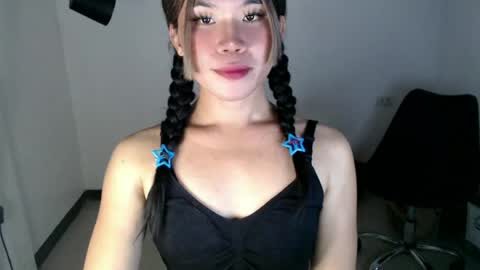 dazzzlingcarol online show from June 27, 12:22 pm