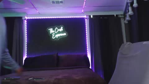 DCrush online show from December 12, 6:10 pm