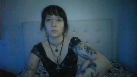 dead_moonxx online show from July 15, 3:23 am