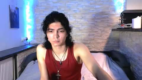 dean_raven online show from March 22, 4:27 am