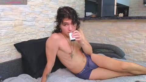 dean_raven online show from June 12, 5:17 am