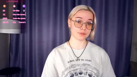 Charlie 18yo online show from November 27, 5:48 am