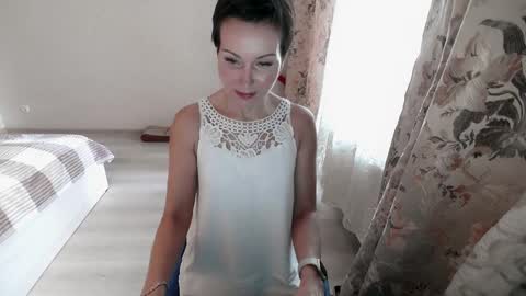 Mia online show from January 25, 10:08 am