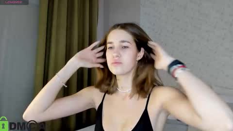 Jennifer online show from February 9, 11:29 pm