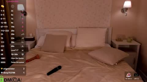 Jennifer online show from November 29, 1:57 am