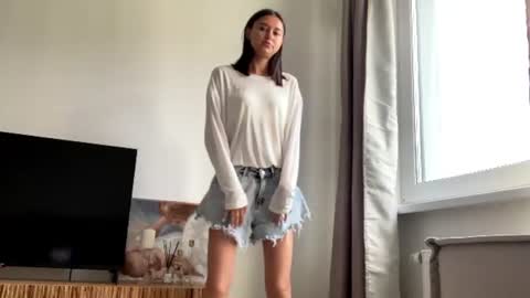 Nicole online show from July 2, 6:29 am
