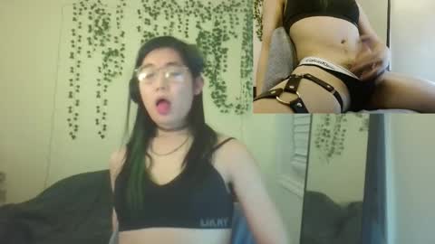 deciduousdoll online show from February 5, 6:50 am