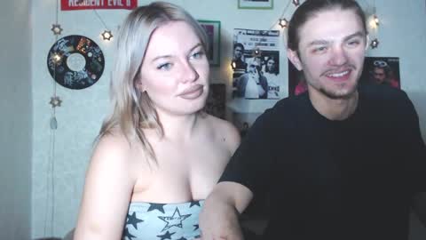 deepholedayss online show from April 2, 10:00 am