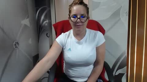 hi guys i m a cute milf i m here for good time and nice people pls be respectfool and enjoy me online show from March 2, 10:11 am