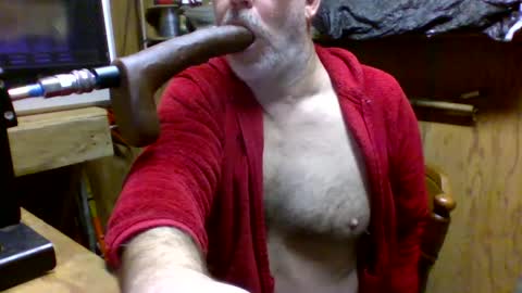 Snapshot of deepthroat227 chatting on February 9, 8:45 pm Deepthroat My Big Dildos online show from February 9, 8:45 pm
