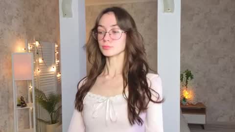 Snapshot of defeded_lovee chatting on October 3, 7:55 pm Amy online show from October 3, 7:55 pm