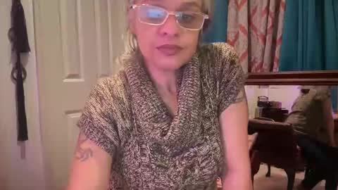 Tori online show from November 20, 5:39 am