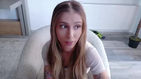 Di online show from March 21, 2:33 pm