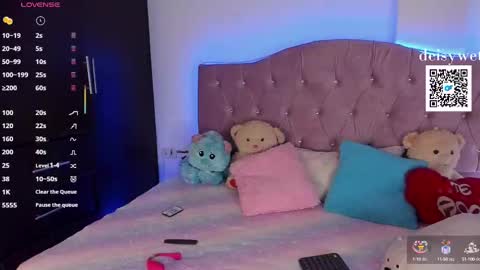 Snapshot of deisy_smith_ chatting on October 15, 7:47 pm Deisy online show from October 15, 7:47 pm