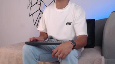  DEIVY  online show from December 21, 1:28 pm