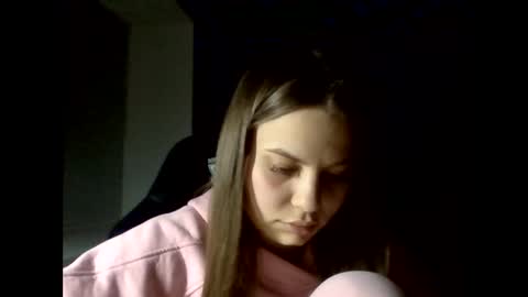 Lisa online show from April 23, 8:43 pm