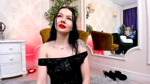 Christine online show from March 7, 8:55 pm