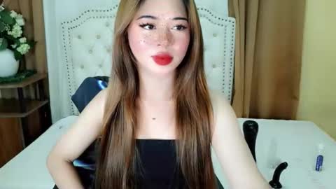 Sophie online show from June 7, 8:19 am