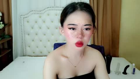 Sophie online show from June 30, 2:33 am