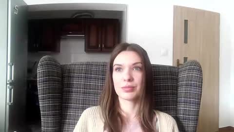 Aurora online show from February 18, 11:00 am