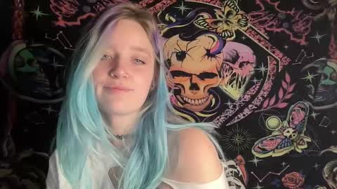 delilahivy online show from February 17, 11:59 pm