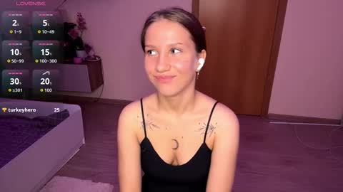 delphineframpton online show from October 16, 6:57 am