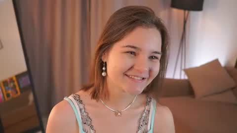 Hi my name is Sari nice to see you in my Room online show from July 13, 4:05 am