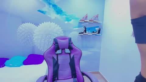 DEMI online show from November 10, 12:41 pm