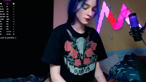 Snapshot of demmi_foxy chatting on January 15, 10:24 pm Demmi online show from January 15, 10:24 pm