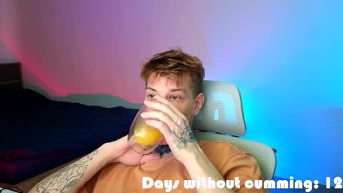 Denis online show from February 7, 1:36 pm