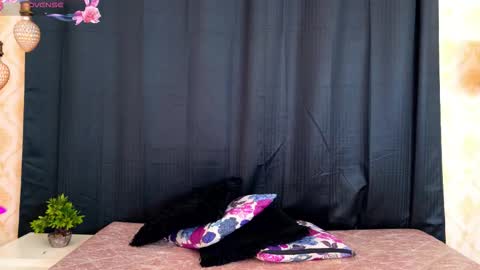 Snapshot of denise_wolfe chatting on September 22, 12:42 pm Denisse online show from September 22, 12:42 pm