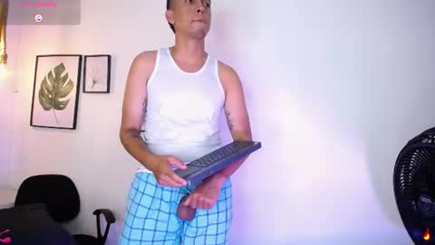 Dereck online show from July 9, 7:45 am