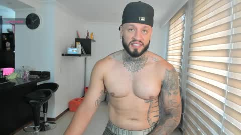 dereckgreen online show from April 18, 7:07 pm