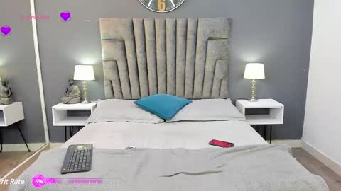 Snapshot of derek_hussain chatting on December 23, 8:03 pm Derek Hussain online show from December 23, 8:03 pm