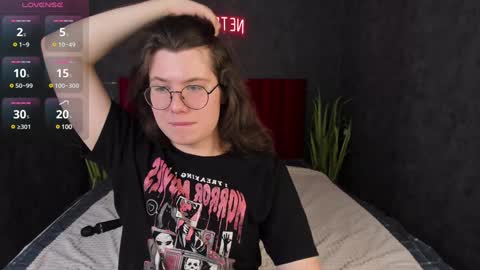 Derek online show from January 12, 12:44 pm