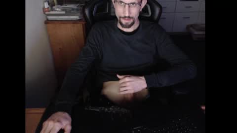 Snapshot of dermattes chatting on February 1, 2:56 pm dermattes online show from February 1, 2:56 pm