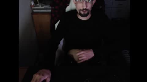 Snapshot of dermattes chatting on November 1, 3:44 pm dermattes online show from November 1, 3:44 pm