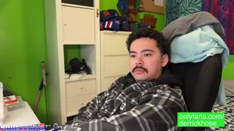 Derrick Hose online show from February 6, 6:02 pm