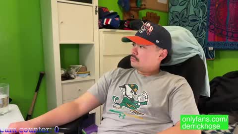 Derrick Hose online show from January 21, 1:50 am