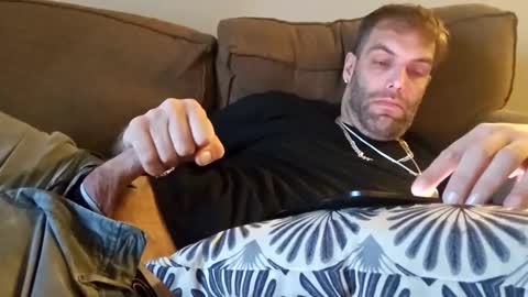 Tall and Handsome online show from December 5, 7:33 pm