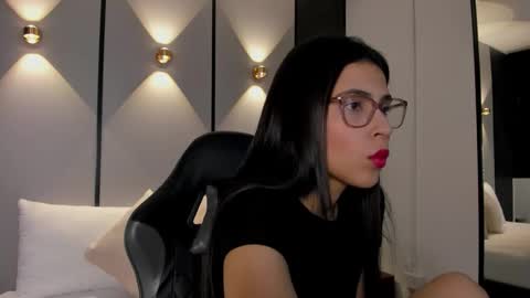 desire online show from October 28, 12:28 pm