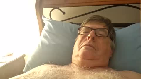 Desmon1958 online show from April 19, 6:32 pm