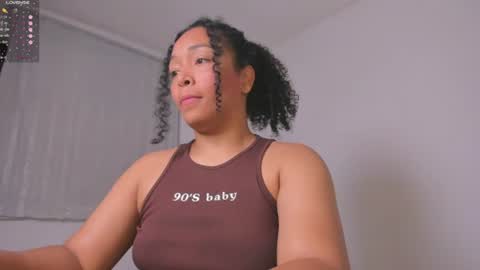 desty_y online show from July 6, 3:36 pm