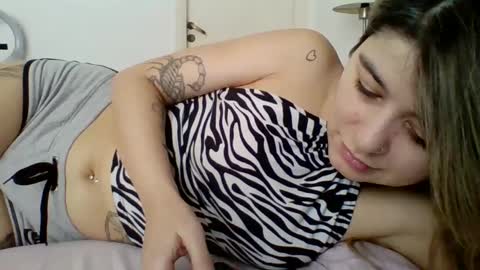 Snapshot of devilbabi chatting on October 9, 3:39 pm devilbabi online show from October 9, 3:39 pm