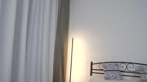 devonberger online show from October 7, 3:52 pm