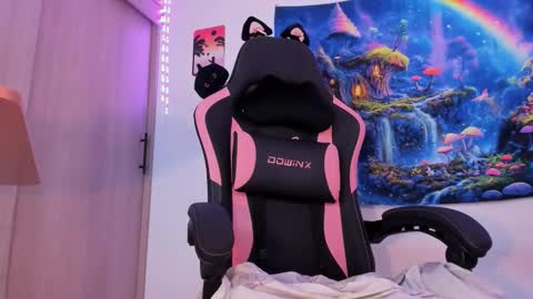 Sara 3 online show from January 7, 10:15 pm