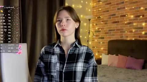 Kira online show from October 26, 7:02 pm