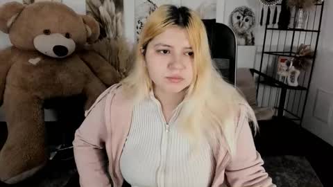 Dia online show from January 18, 7:34 pm