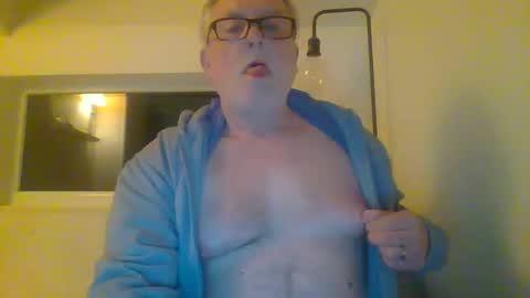 Snapshot of dial76 chatting on January 28, 6:05 am dial76 online show from January 28, 6:05 am